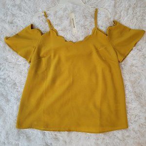 Monteau NWT Mustard Off the Shoulder Tank Sz L